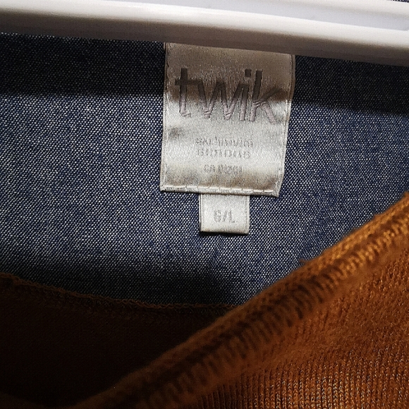 mustard Yellow Top With Denim - Picture 2 of 4